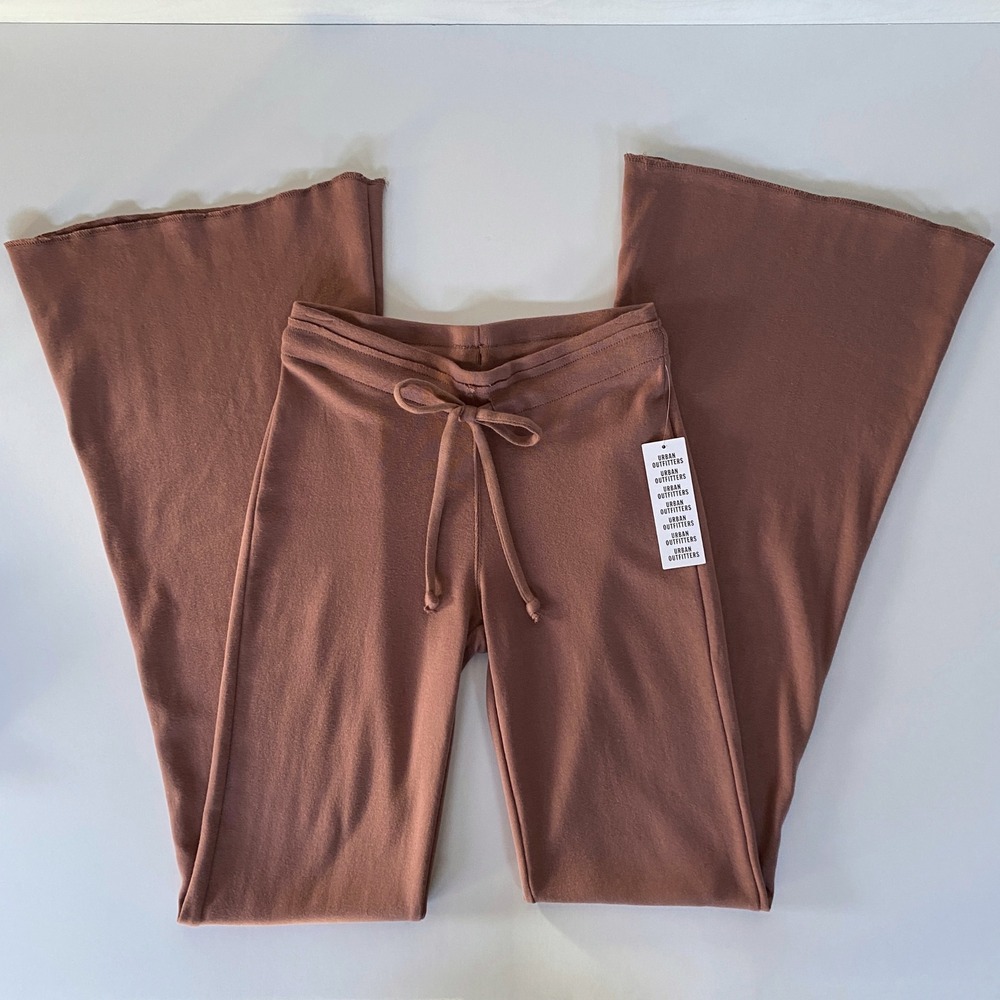 Urban Outfitters Low Rise Flare Wide Leg Lounge Yoga Active Pant L Sleek Fitted - Picture 5 of 13